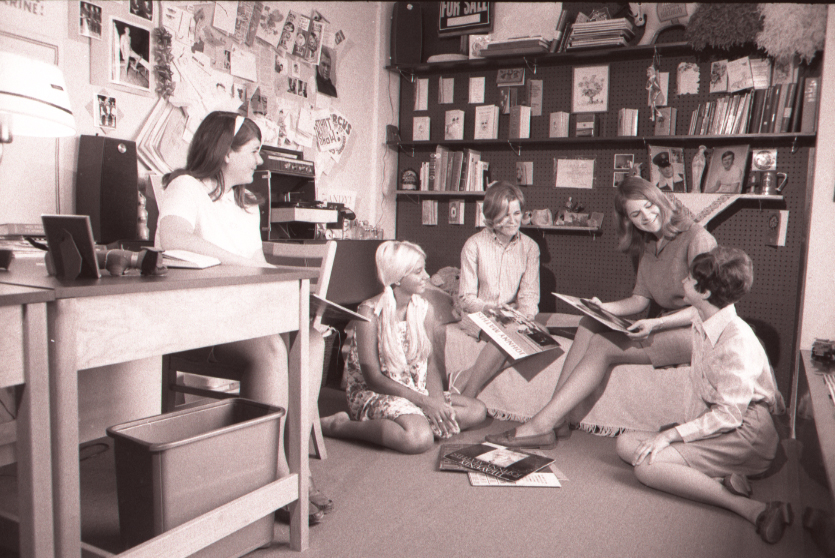 Group of students at a Watterson Towers Room in May 1969.